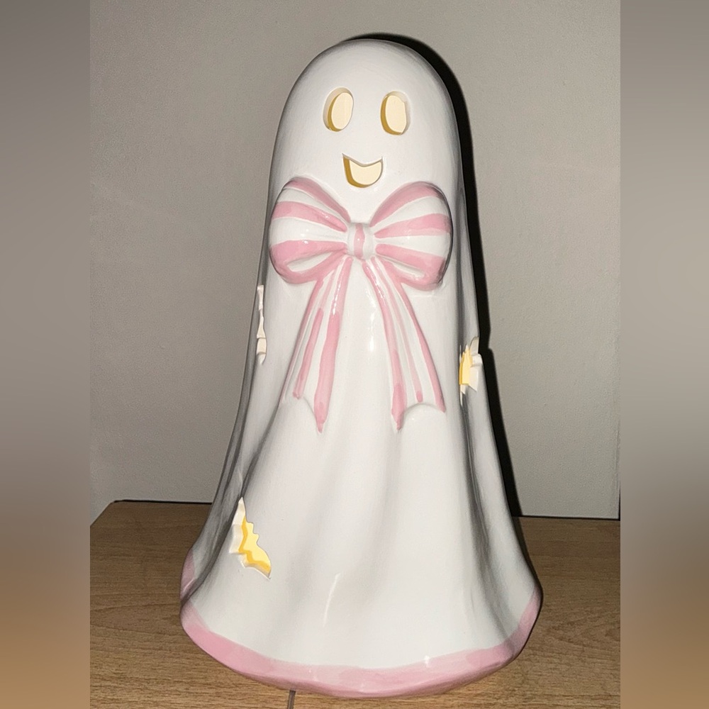 Glamorous Ghouls Large Light Up Ceramic Ghost with Pink Bow